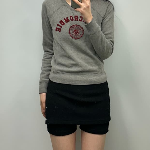 아베크롬비 y2k 와투케 그레이 맨투맨