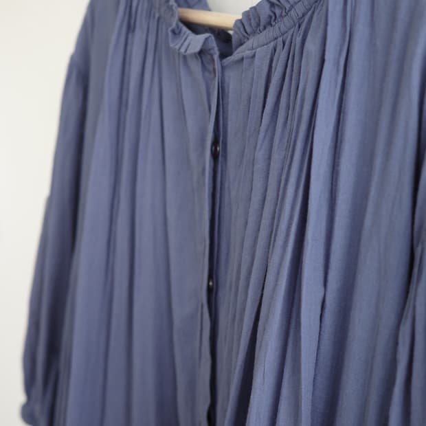 wordtrobe
• 딥블루 아사면 샤링 롱 원피스