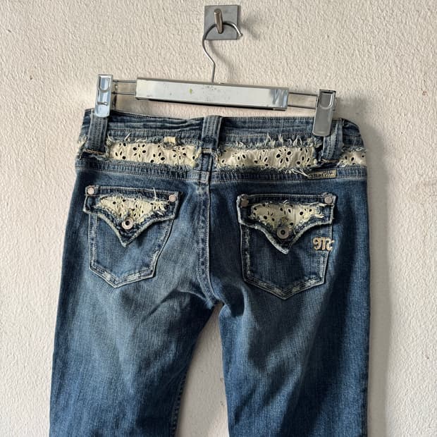 Flap pocket bootcut jeans