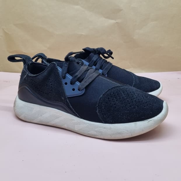 나이키 루나 차지 여성운동화235