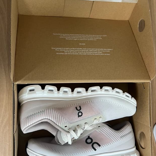 (급처)온러닝 운동화 250-255 클라우드 6 푸쉬