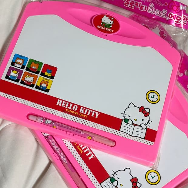 고전 헬로키티 화이트보드 (2010)