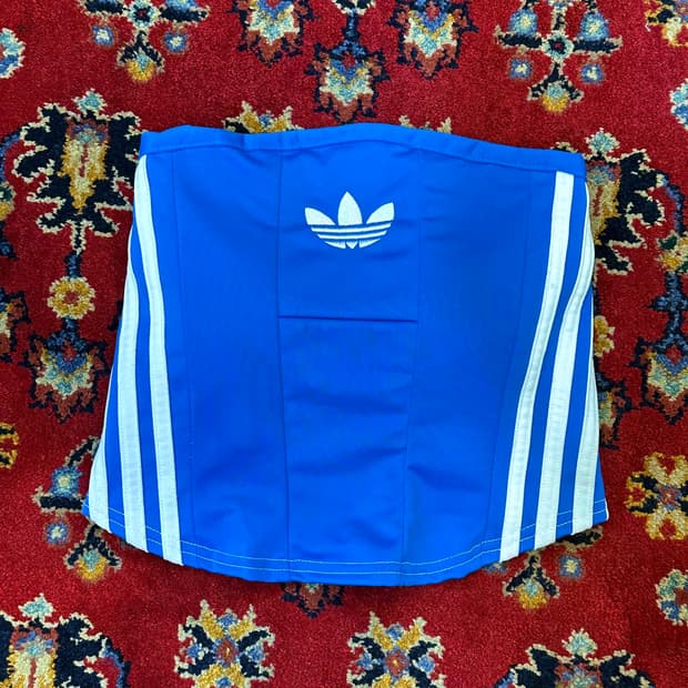 Custom top