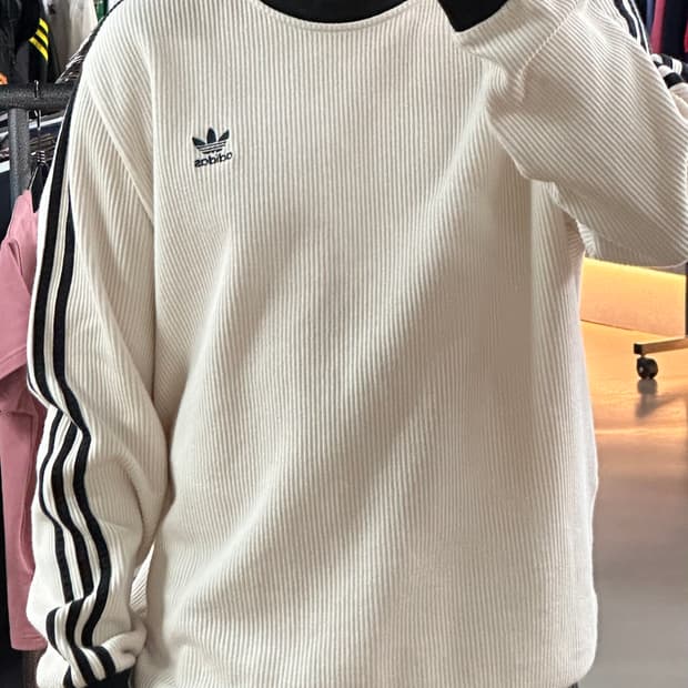 🔥아디다스 아디컬러 클래식 와플 크루넥 원더 화이트🔥