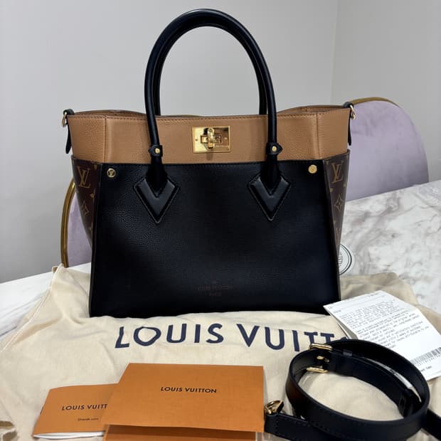 루이비통 락미 카바스 도트백 블랙