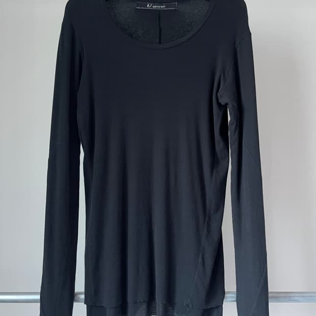 A.F ARTEFACT DOUBLE LAYERED LONG TOPS