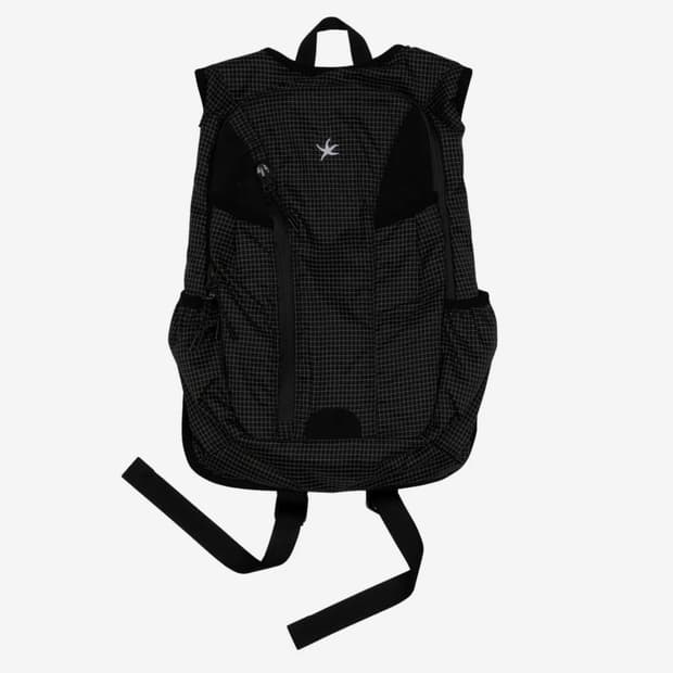 더콜디 미니 로고 데이팩 블랙