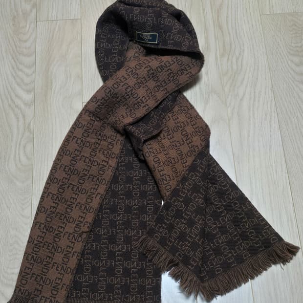 Fendi 펜디 리버시블 FF 로고 울 머플러 