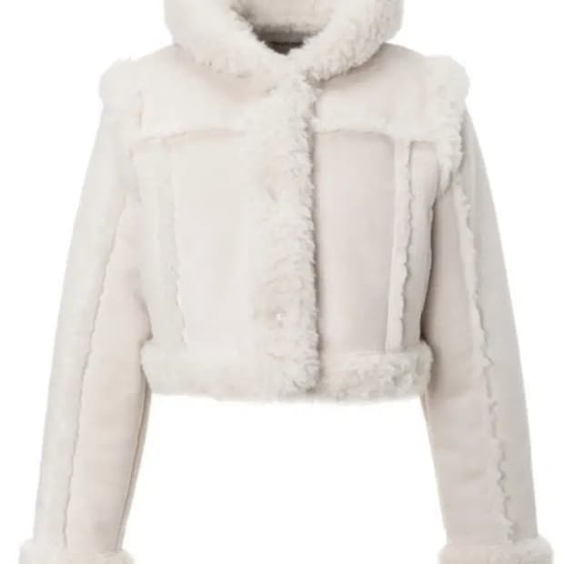 실사) 쓰리타임즈 베이비 무스탕 Baby hoodie fur coat