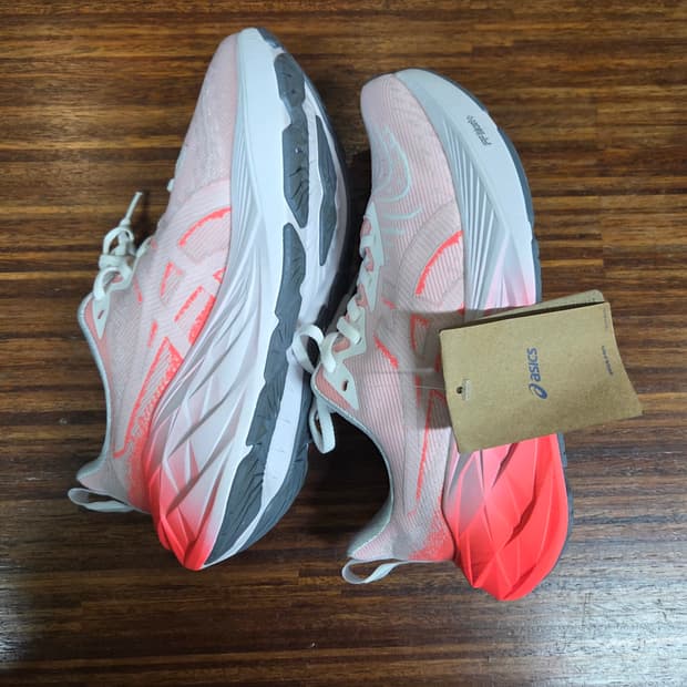 아식스 노바블라스트 4 레드 245