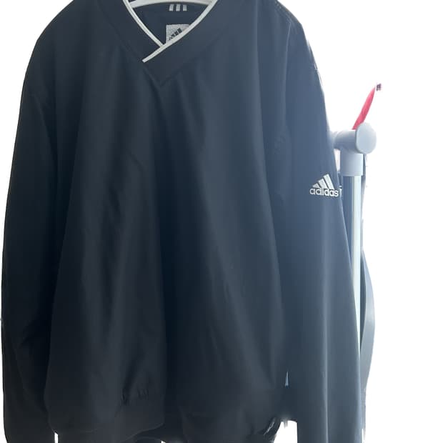 아디다스 맨투맨