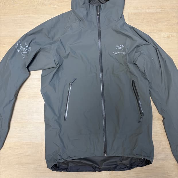 아크테릭스X 빔즈 제타 S사이즈 그레이