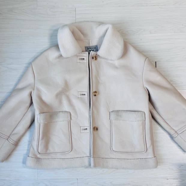 델리센트 무스탕