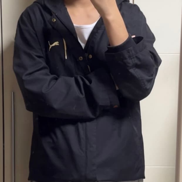 퓨마 골드 로고 자메이카 바람막이 후드집업