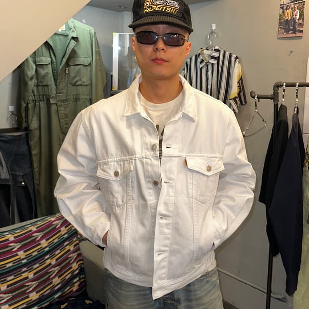 80’s Levi’s Japan white trucker jacket