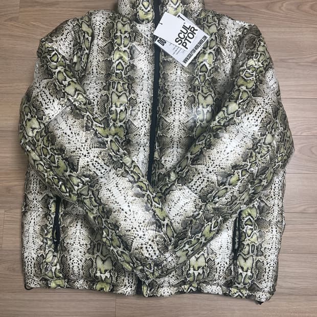 새상품/ 스컬프터 리버시블 패딩 L