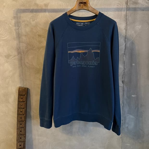 파타고니아 맨투맨 100