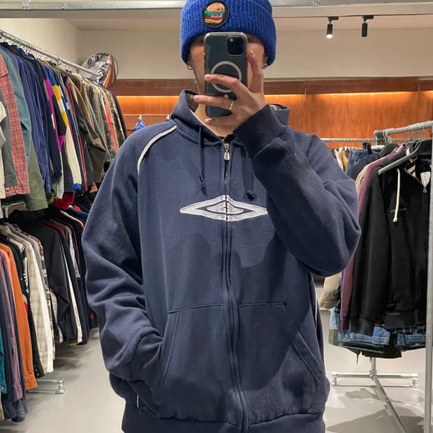 엄브로 후드 집업  