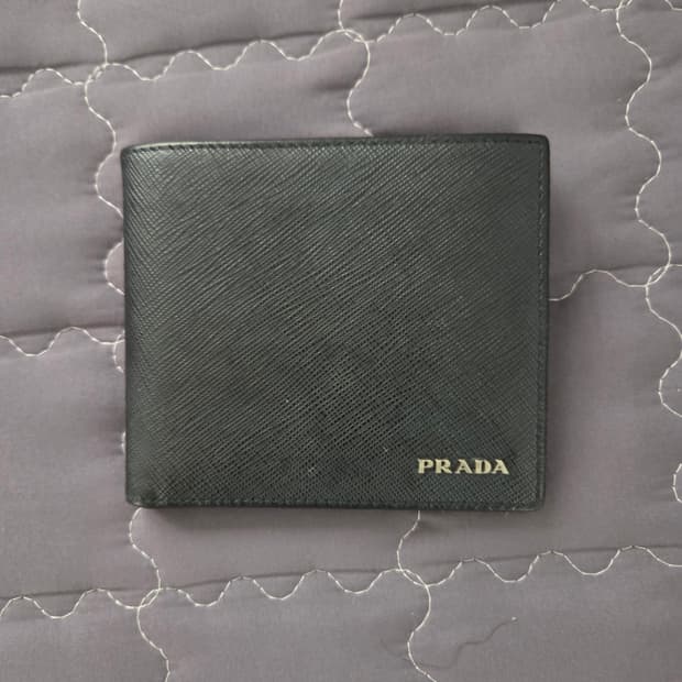 프라다 반지갑