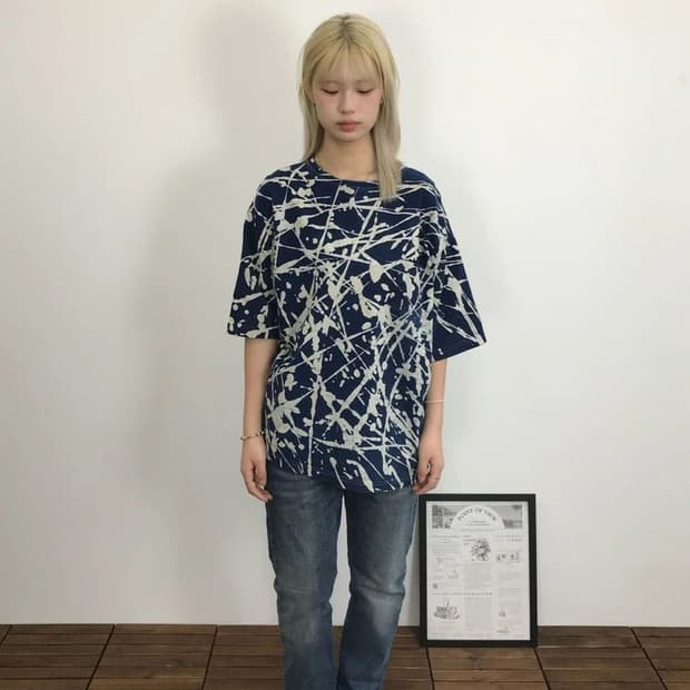 United Athle Paint Splatter Graphic Tee