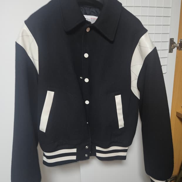 벌스데이수트 바시티 블랙 L