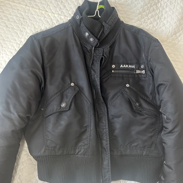 아캄 하이넥 봄버 자켓(1사이즈)