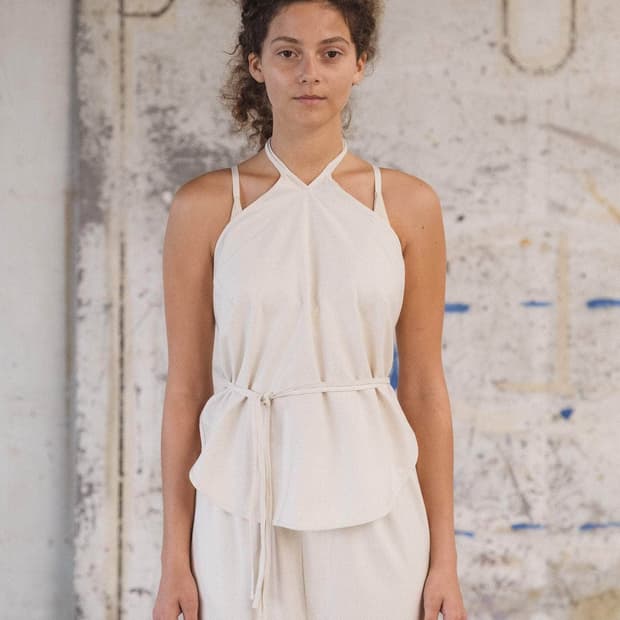 [S,M]베이스레인지 Mar 스트랩 슬리브리스 탑/크림