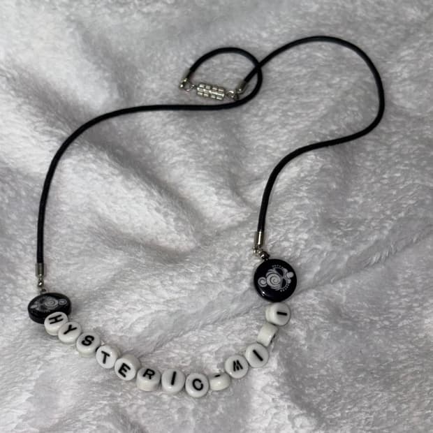 히스테릭 글래머 미니 비즈 목걸이