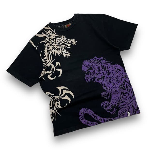 雅 結 Oriental Brand Tattoo T-Shirt