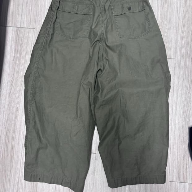 니들스 HD 퍼티그팬츠 올리브컬러 L