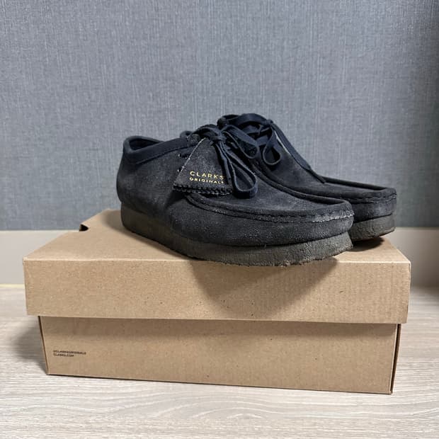 클락스 왈라비 헤어리 스웨이드 UK7(260)