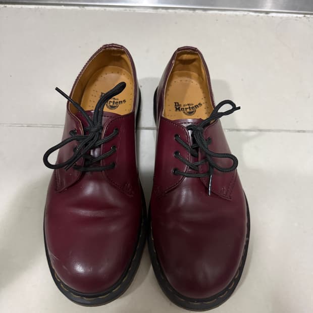 닥터마틴 1461 체리레드 스무스 UK6