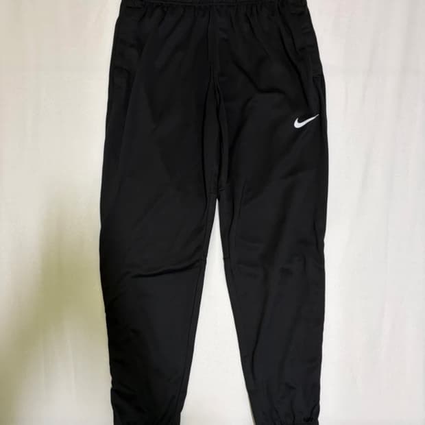 나이키 드라이 핏 챌린저 블랙 m사이즈