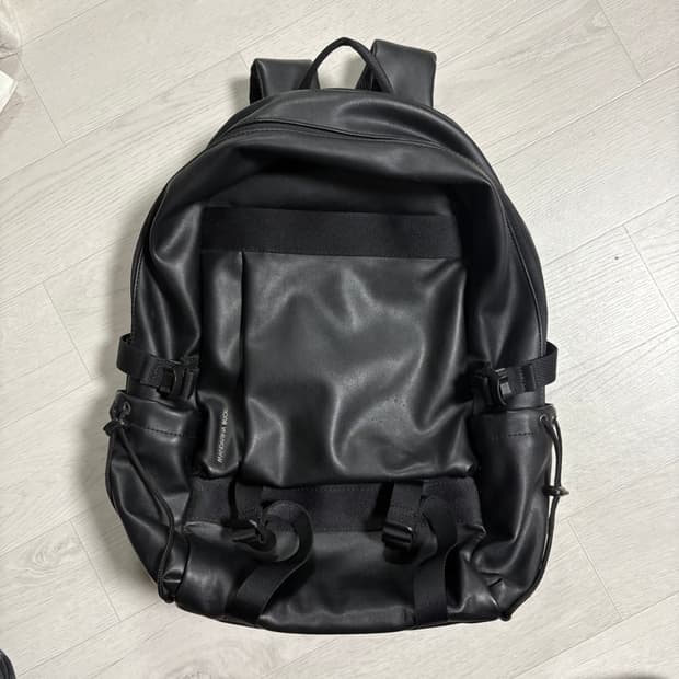 만다리나덕 노마드 백팩