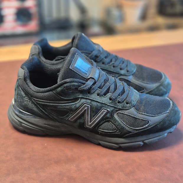 270(9US)뉴발란스 M990GL4