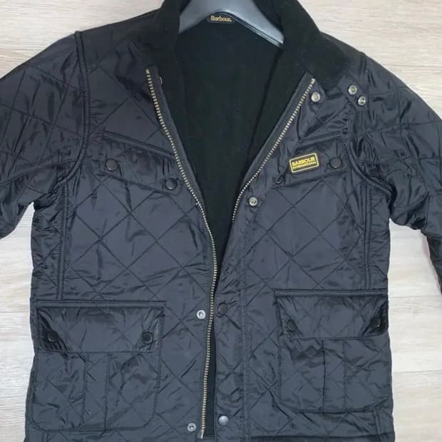 착샷) Barbour ARIEL BOYS XL 바버 퀼팅 자켓 경량패딩