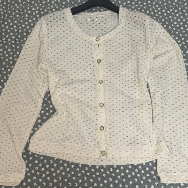 액시즈팜 아이보리 가디건