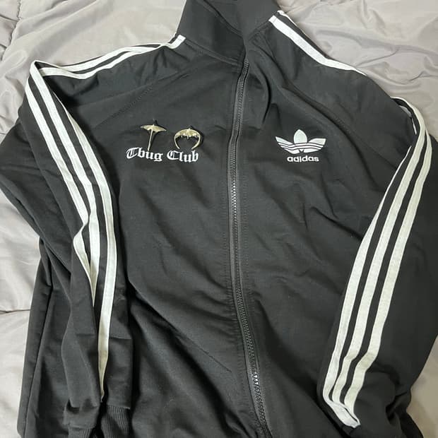 떠그클럽 아디다스 트랙탑