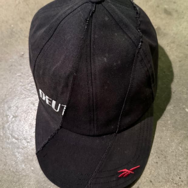 베트멍 X 리복 리워크 모자 Vetements Reebok