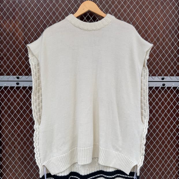 오니츠카타이거 오버핏 케이블 아이버리 니트 베스트 조끼 F