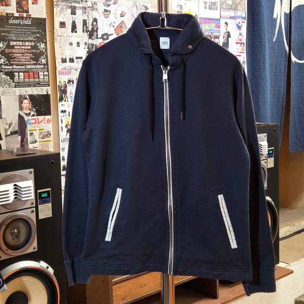 JPN 타케오 키쿠치 네이비 카라 와플 집업