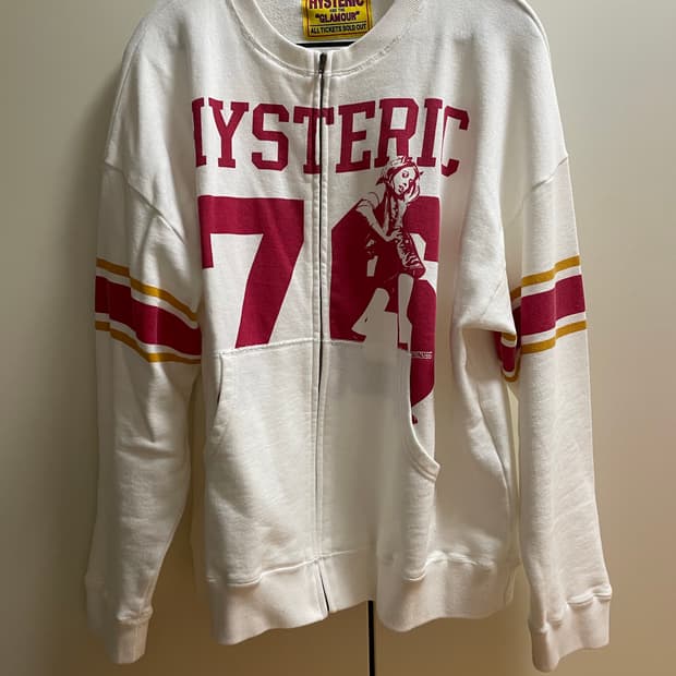 히스테릭글래머 제니착용제품