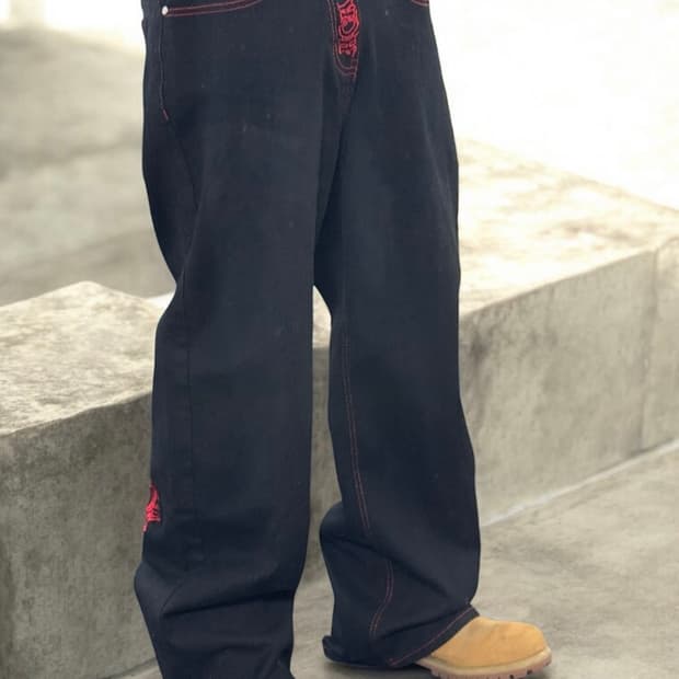 해골 자수 디테일 블랙 와이드 팬츠