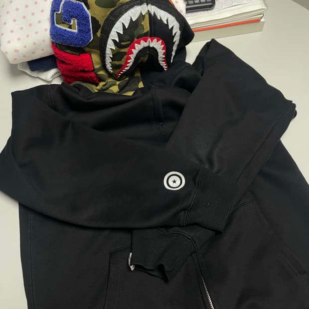 베이프 블랙 카모 반반후드집업