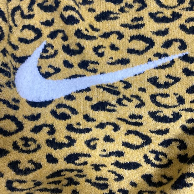 나이키 호피무늬 가디건