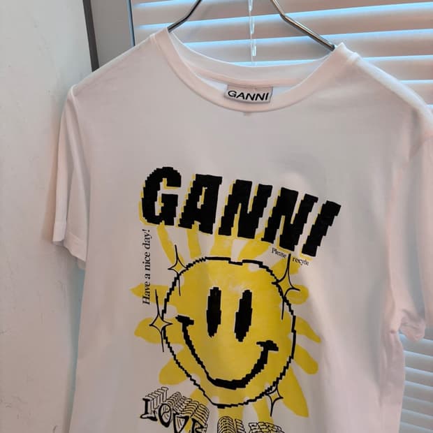 Vintage Ganni Round T