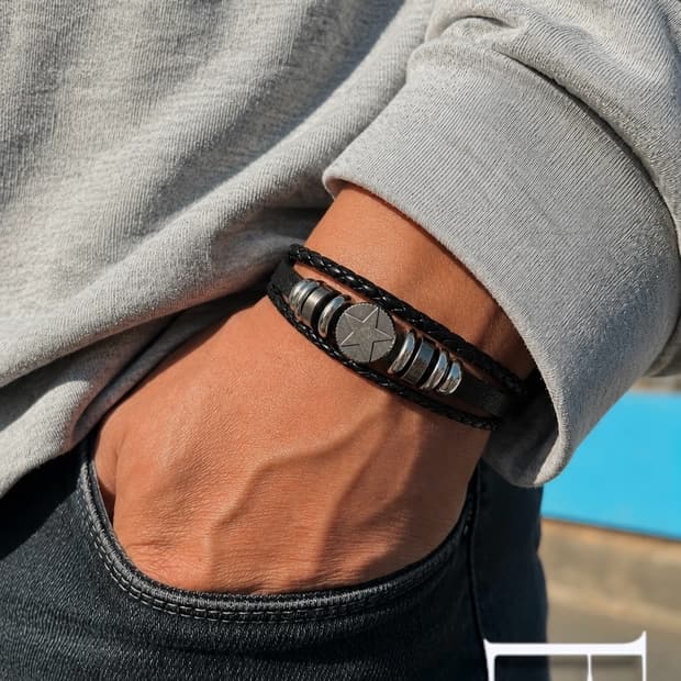 Obsidian Loop Bracelet