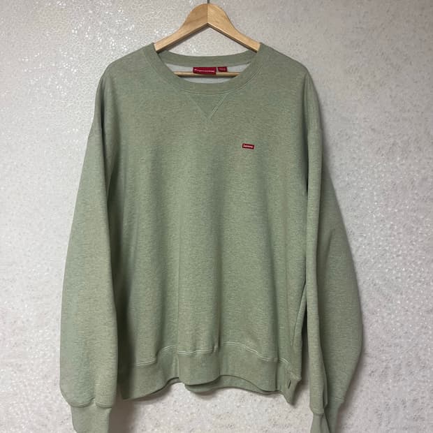supreme small box logo crew neck