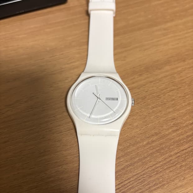 스와치 화이트 라벨 시계