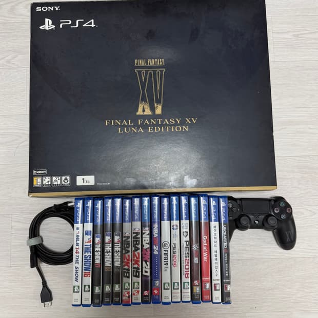 PS4 플레이스테이션4 파이널판타지15 루나 에디션+타이틀 16개 팝니다